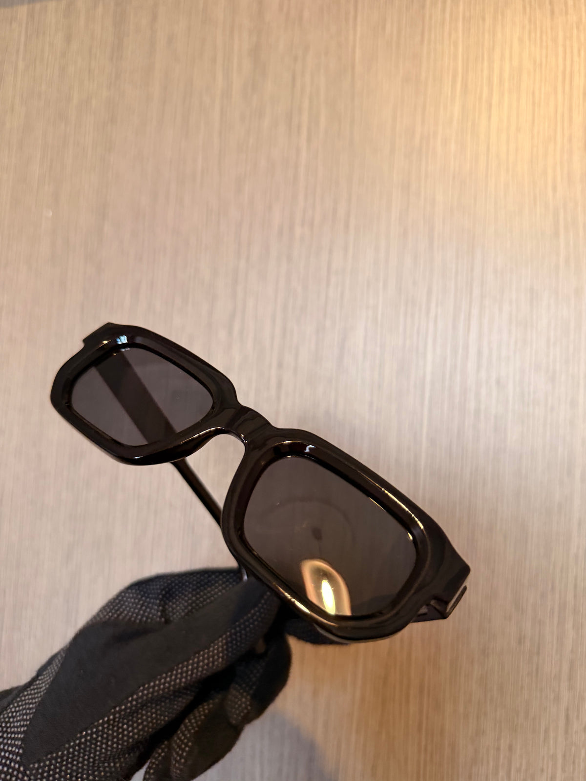 Lunettes de Soleil Rectangulaires Tendance — Style Vintage & Streetwear/ livraison gratuite